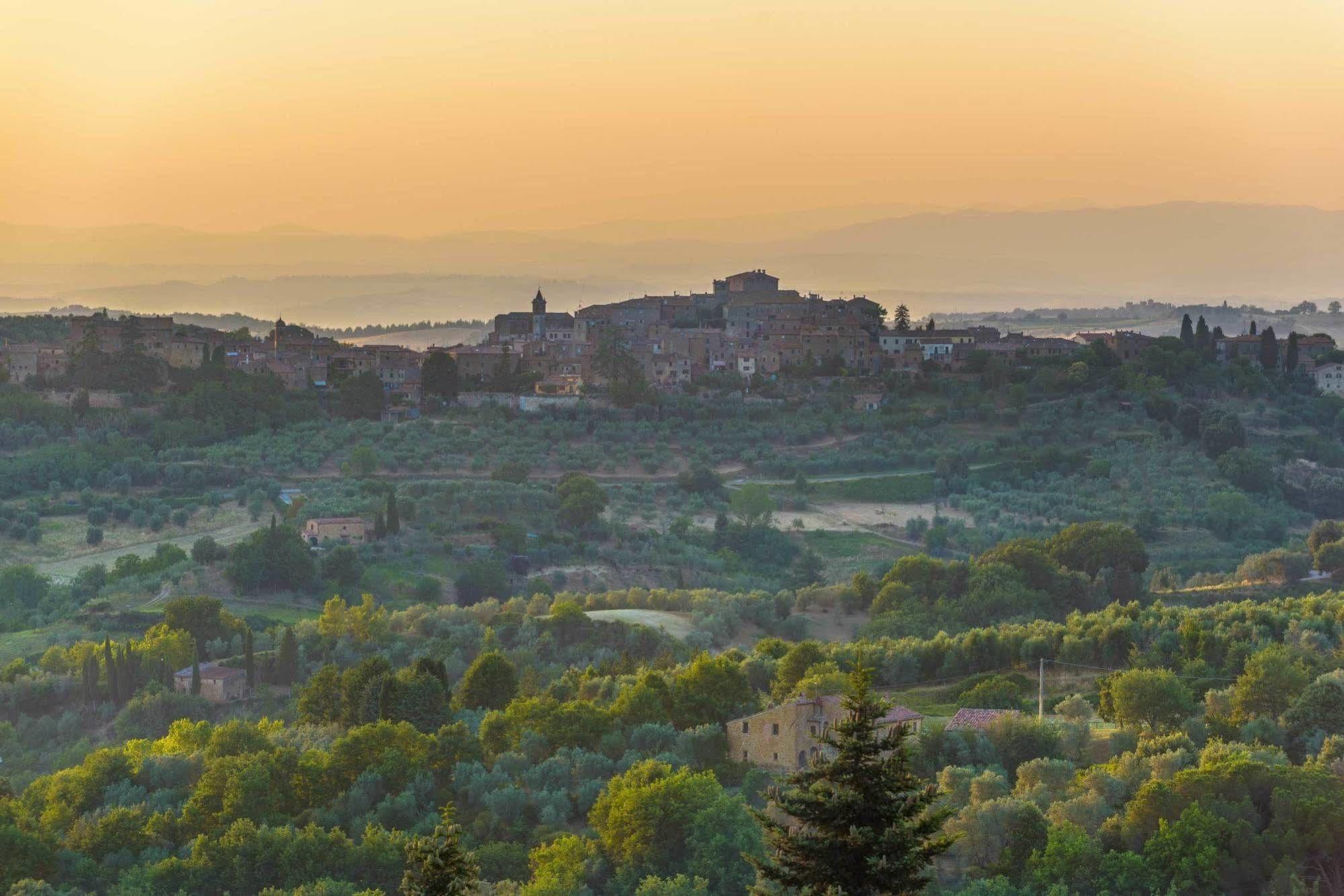 Locanda di CasalMustia Castelmuzio Bagian luar foto